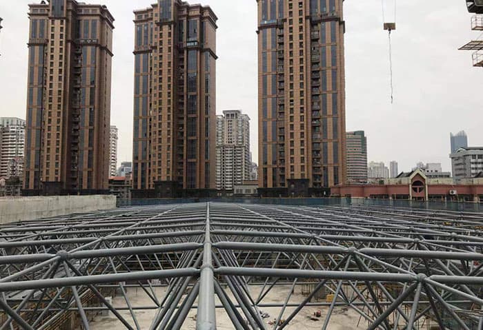 万宁螺栓球网架结构